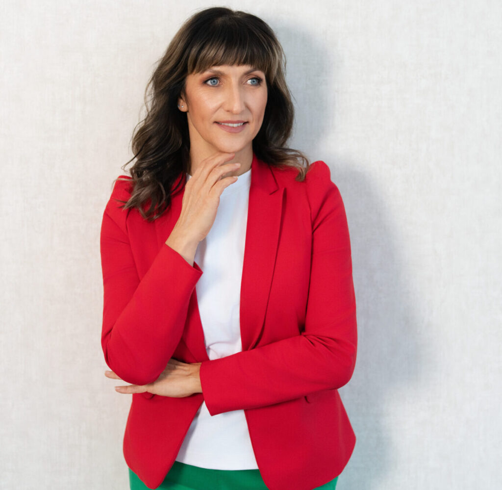 katja zimmermann mehr energie im alltag rote jacke 2 nachdenken